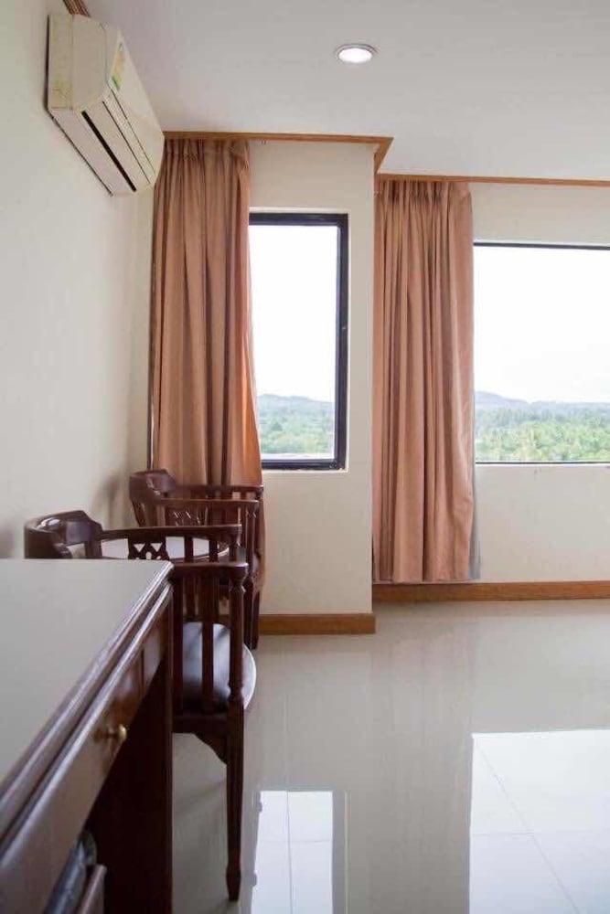 Sinkiat Thani Hotel Satun Exterior foto